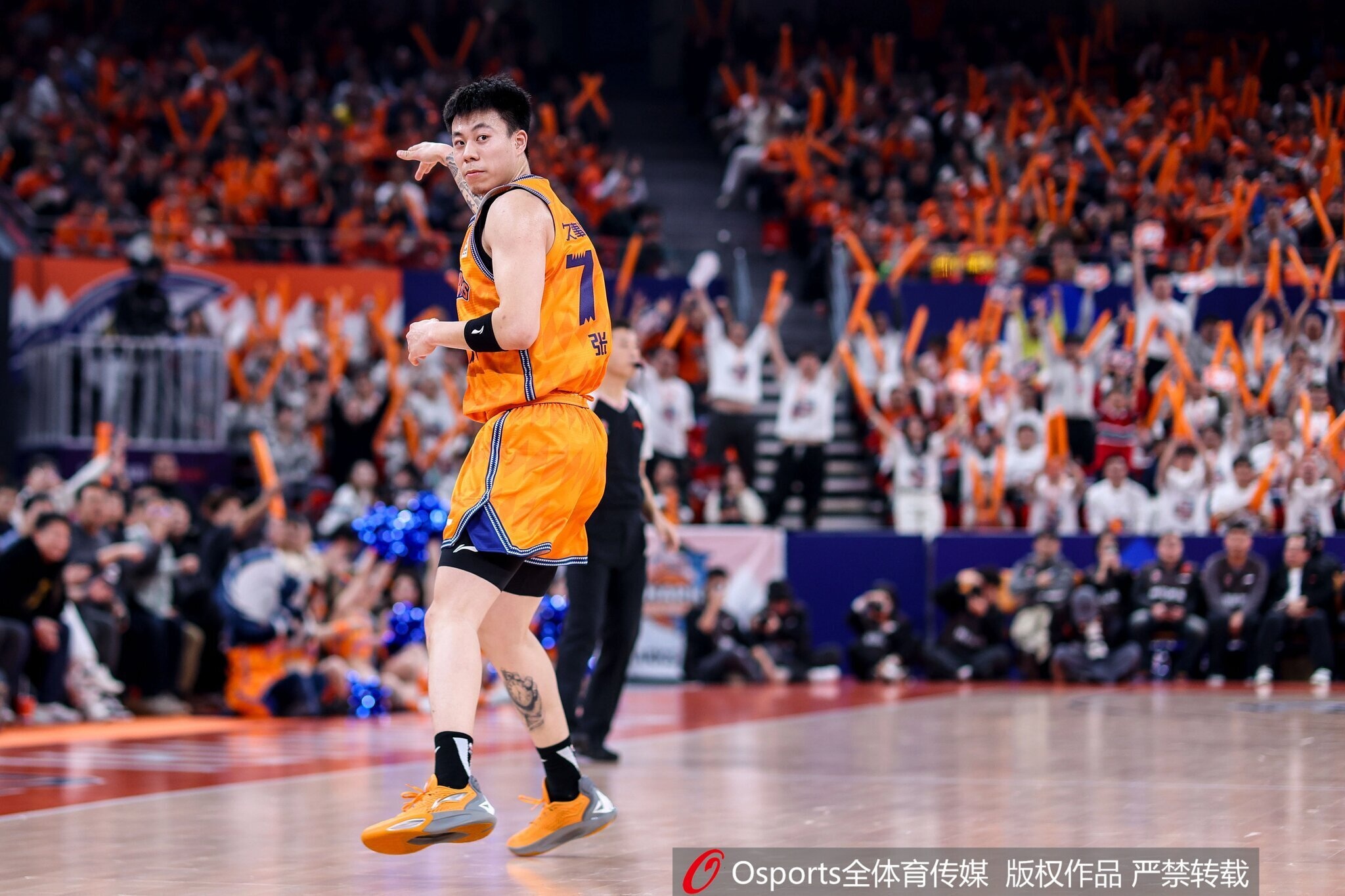 23连胜!上海追平队史最长连胜纪录 38胜4负锁定常规赛冠军
