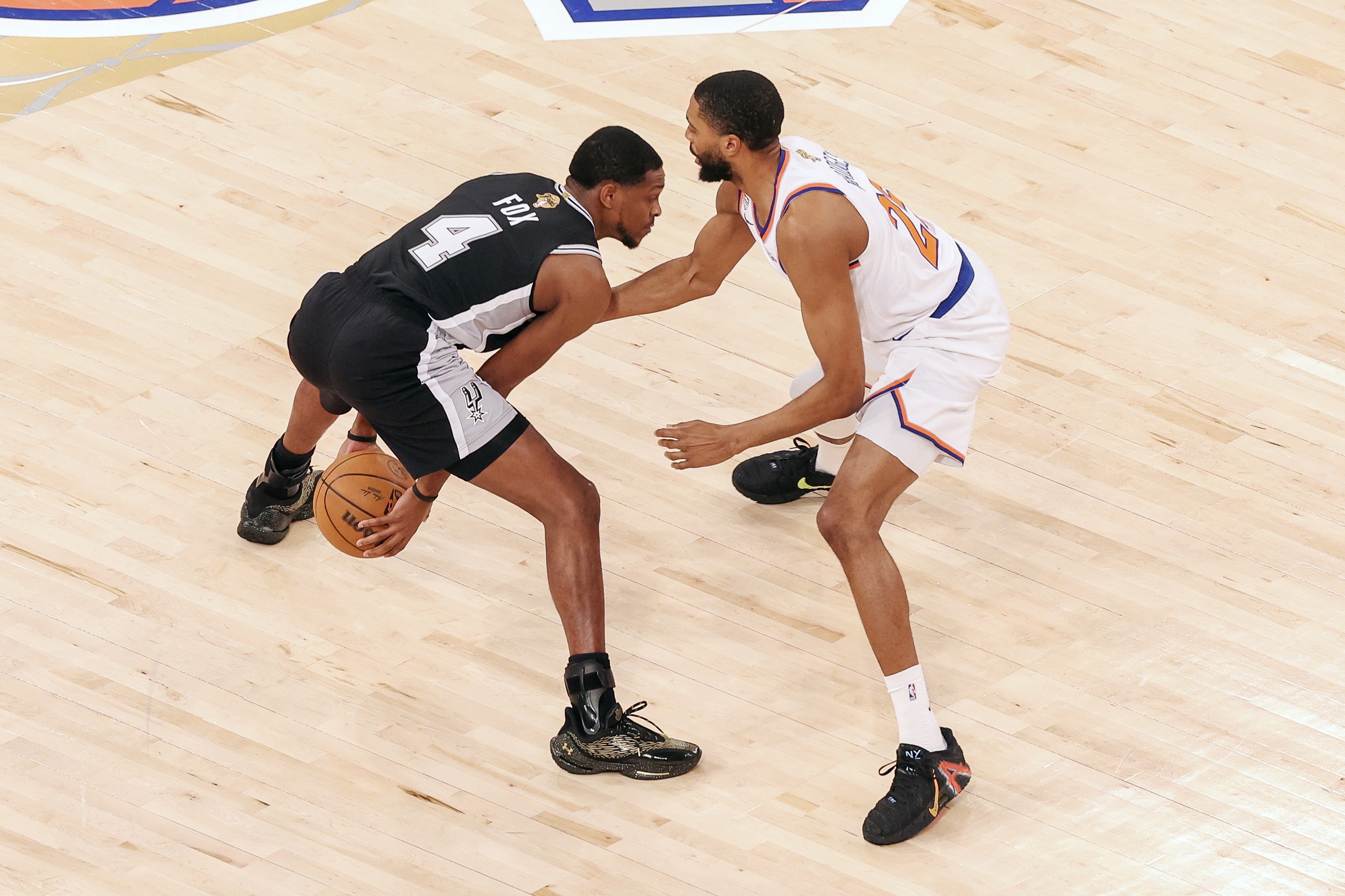 福克斯：见证过1-3逆转，马刺仍有信念